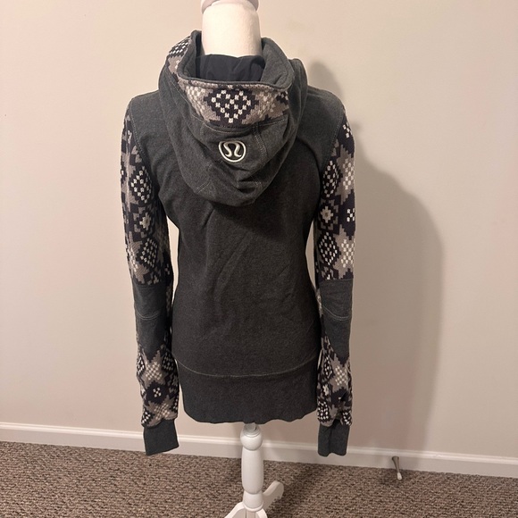 Lululemon Live Simply Jacket Charcoal Jacket Size 8 - Picture 5 of 7